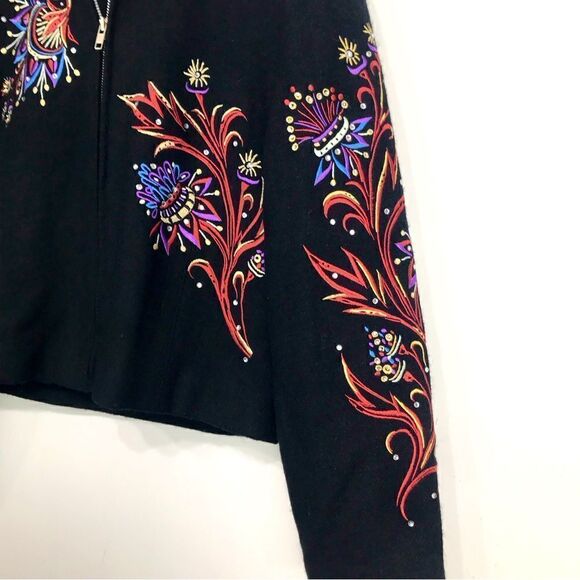 Signature Gordon & James Black Wool Colorful Embroidered Crop Jacket - Picture 11 of 15